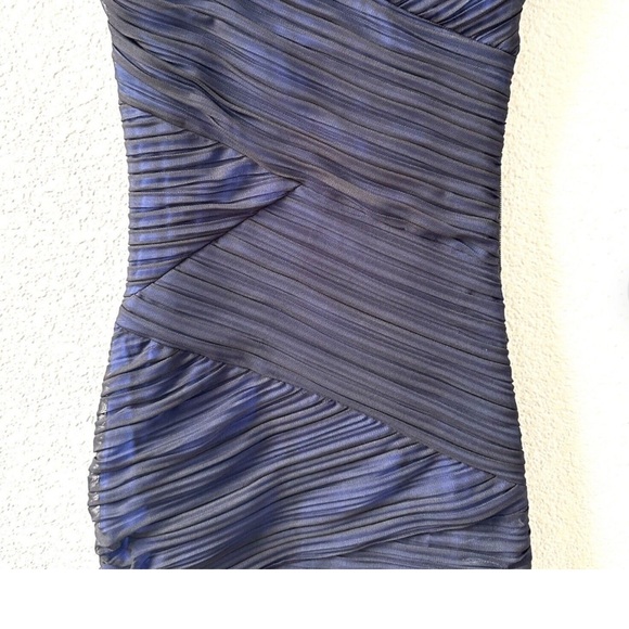 BCBGMAXAZRIA CAMIRA  Embellished COCKTAIL SLEEVELESS DRESS size XS - Picture 2 of 7